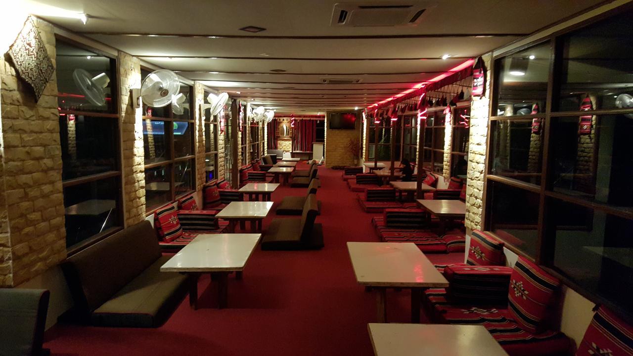 Alsafina Kijal Beach Resort & Restaurant מראה חיצוני תמונה