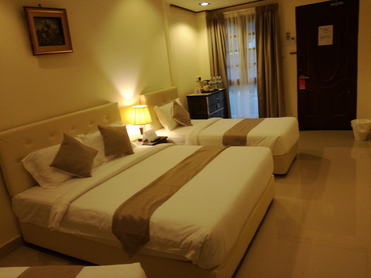 Alsafina Kijal Beach Resort & Restaurant מראה חיצוני תמונה